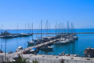 Παράταση στην υποβολή εκδήλωσης ενδιαφέροντος για τη μαρίνα Αρετσούς